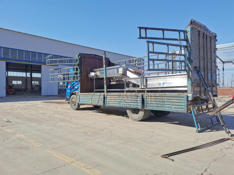 蘭陵縣引進(jìn)自動(dòng)化生姜清洗生產(chǎn)線